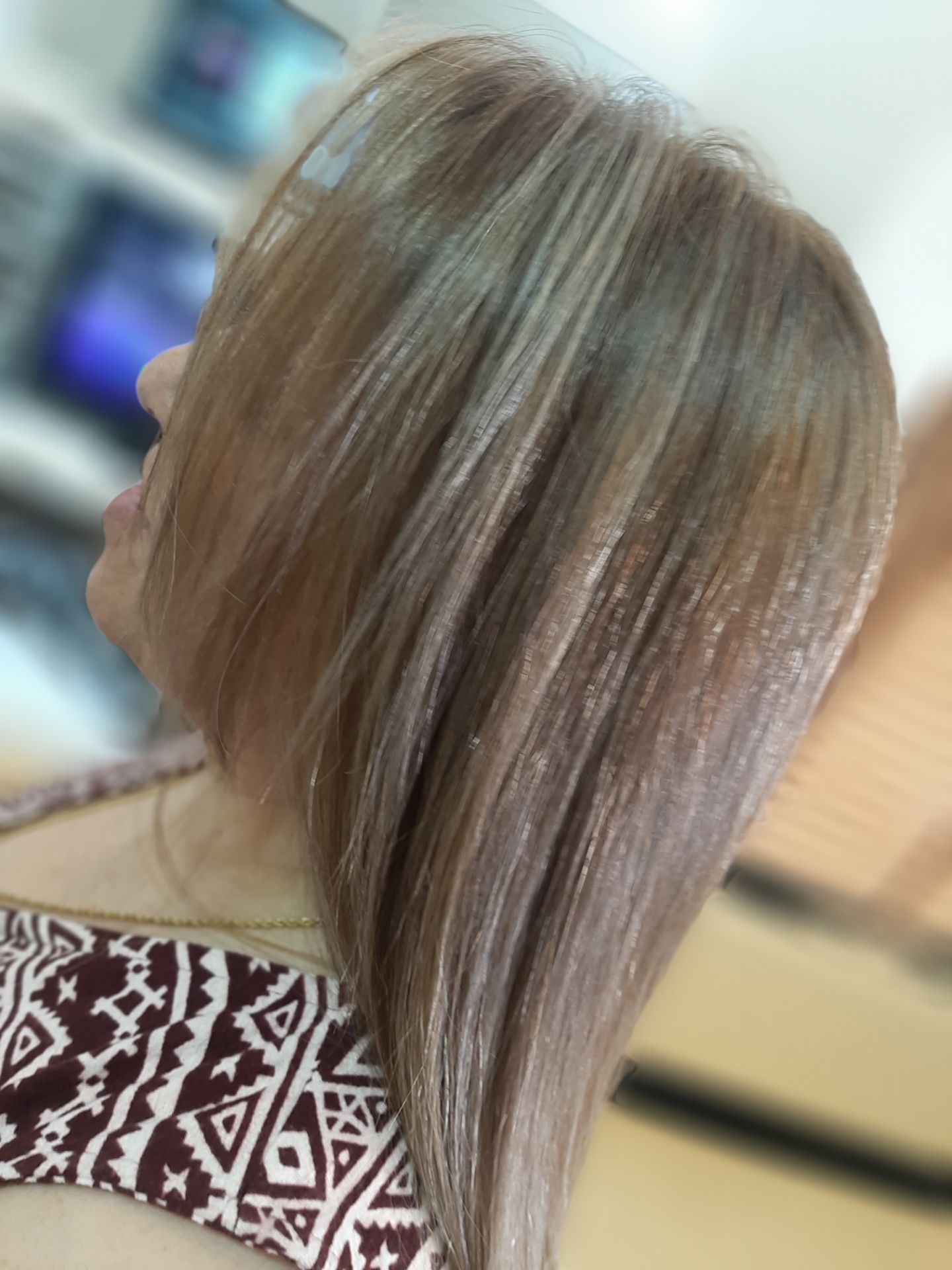 سالن زیبایی ساچلی