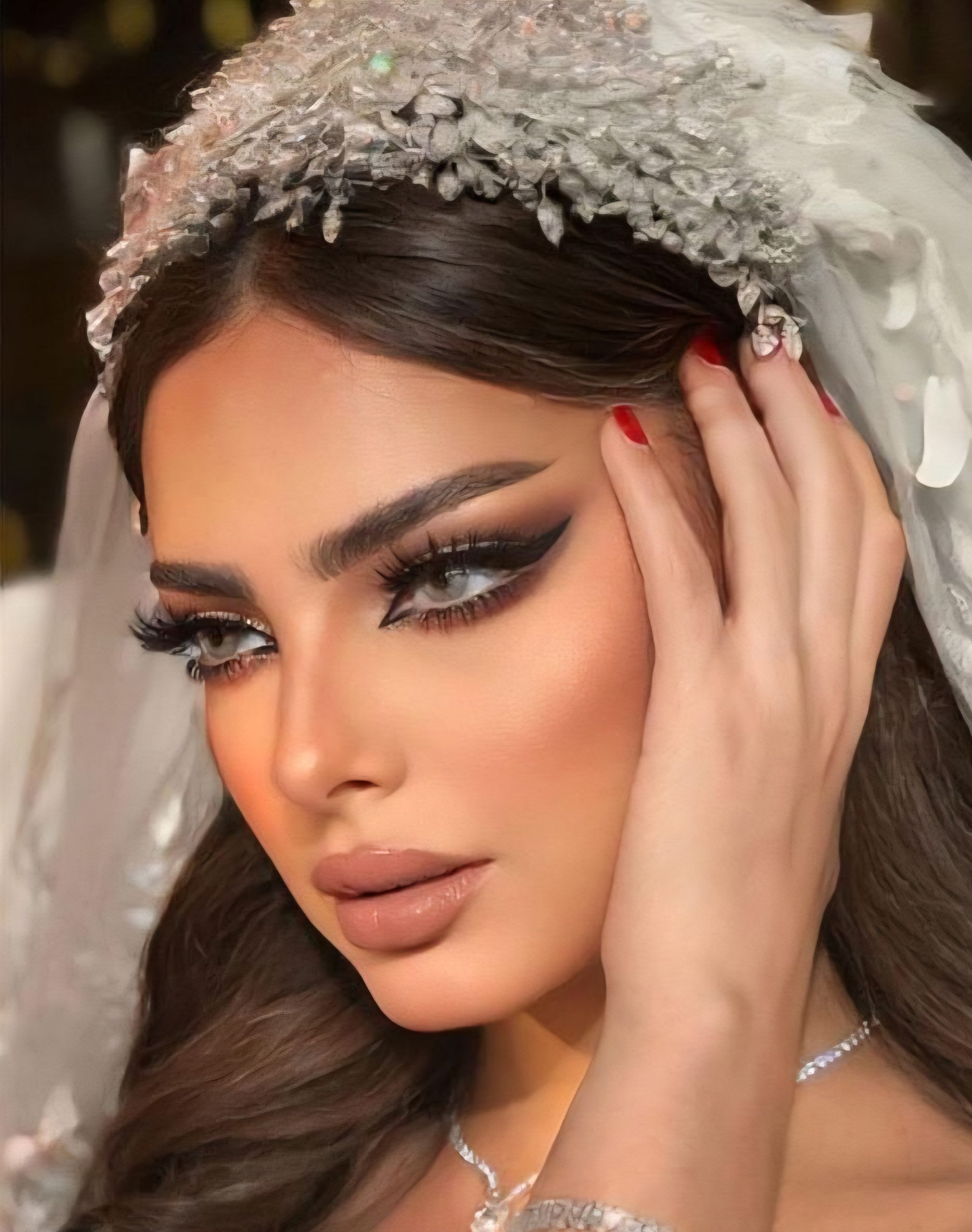 گریم و میکاپ تخصصی عروس و همراه