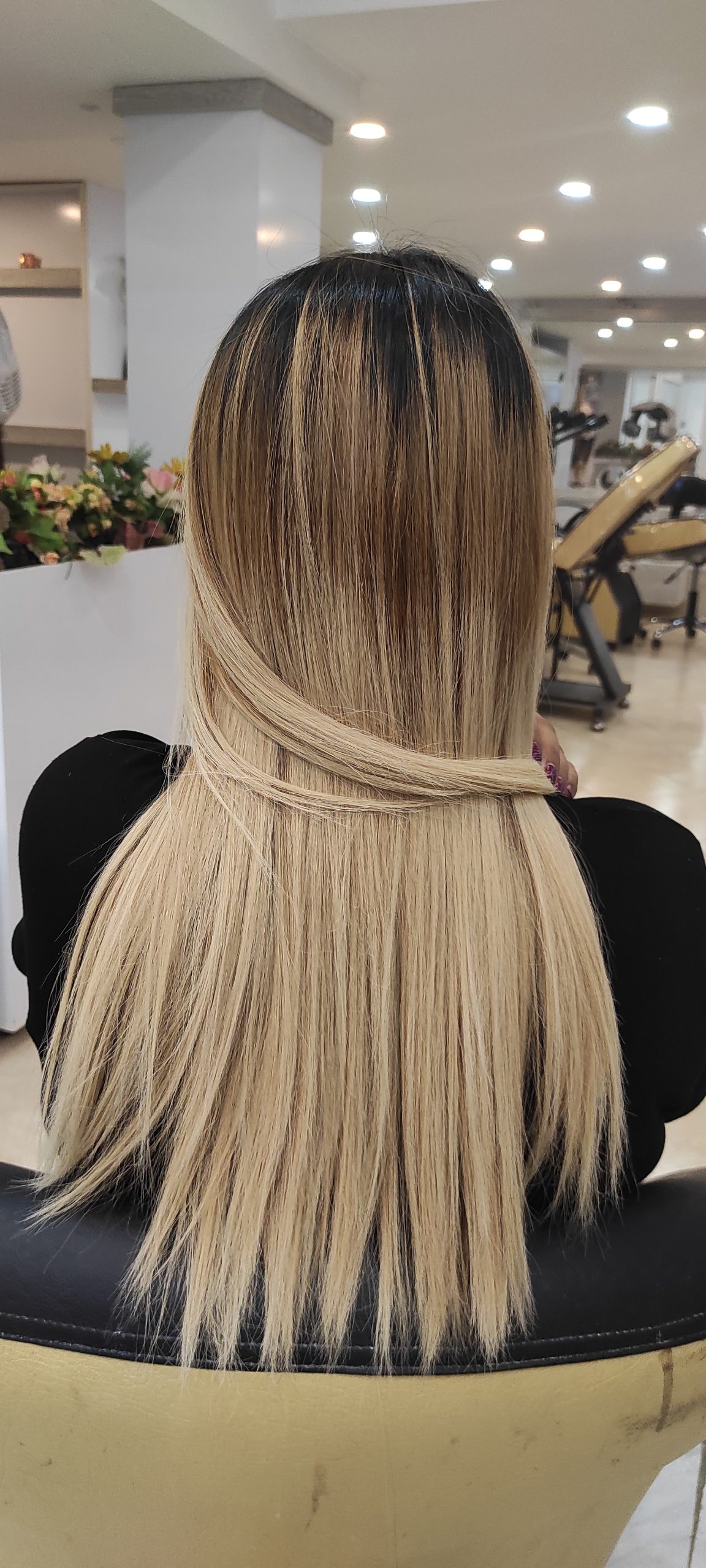 آکادمی (اموزشگاه)تخصصی زیبایی لیلا ریئسی