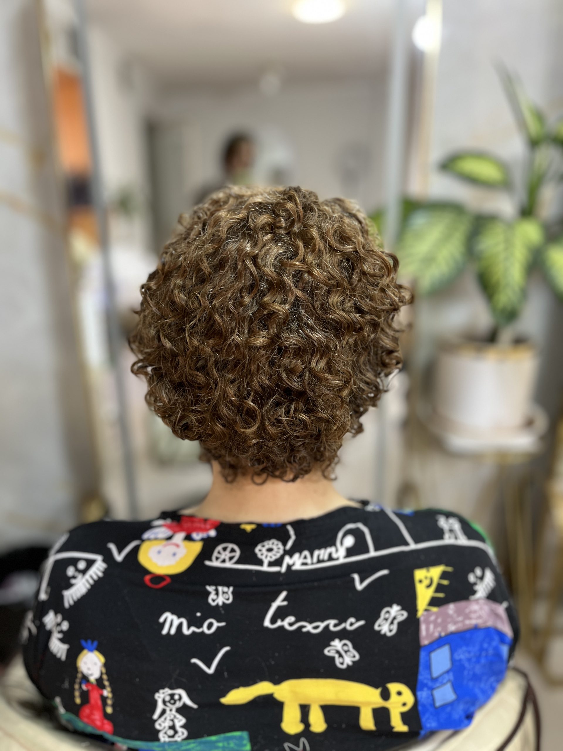 سالن زیبایی فاطمه هادیان